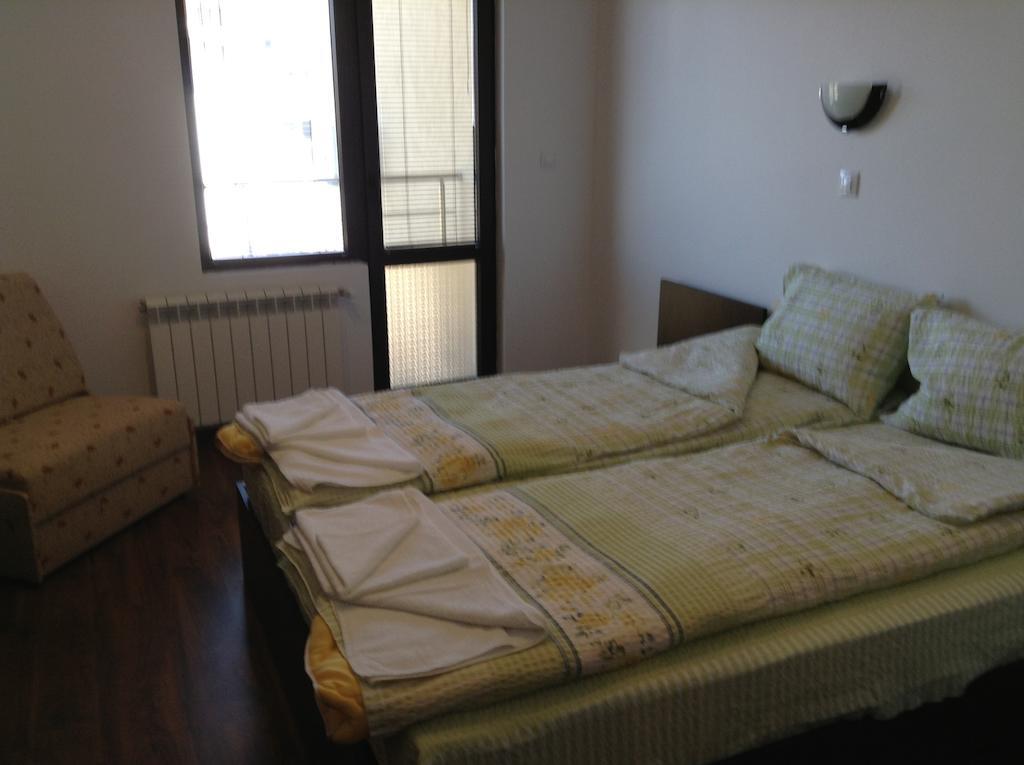 Guest House Luchi Varshets  Zimmer foto